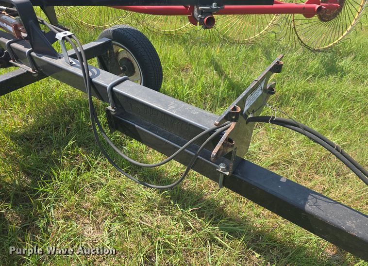 image for item EK2130 KM hay rake