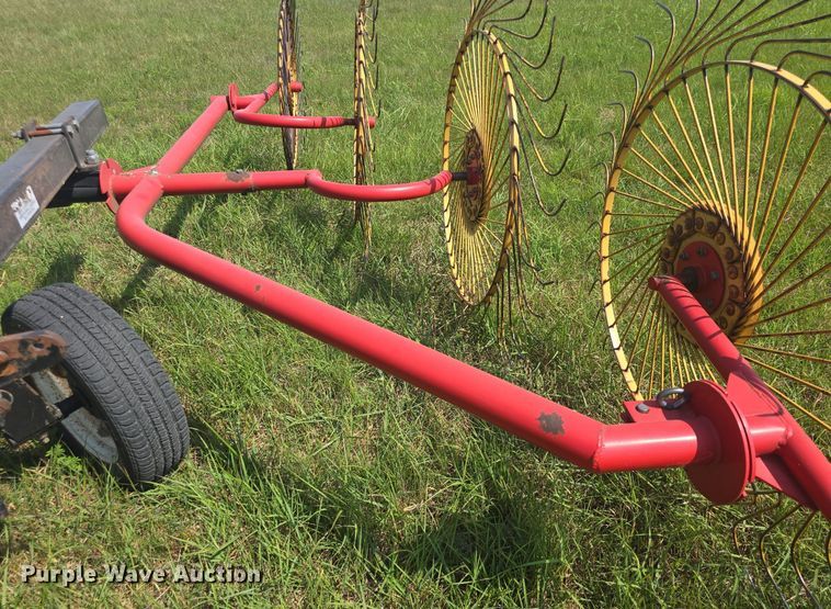 image for item EK2130 KM hay rake