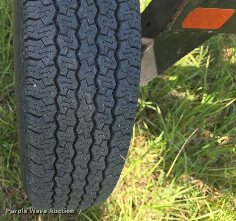 image for item EK2130 KM hay rake