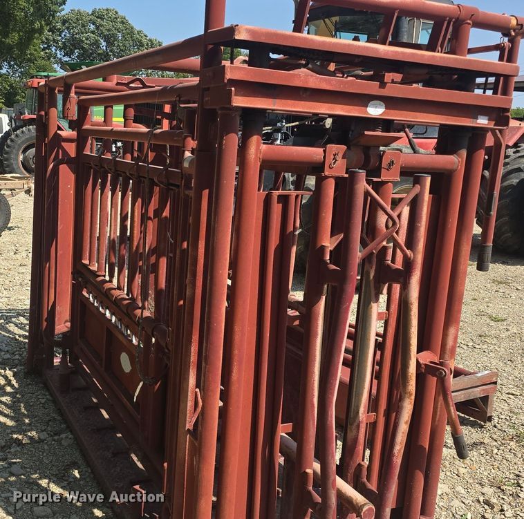 image for item EK2137 Stampede Steel livestock chute