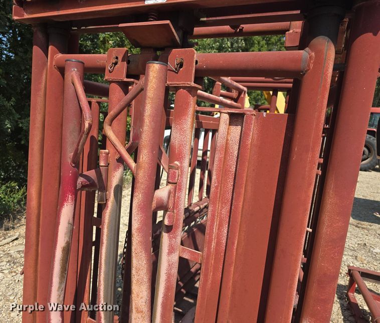 image for item EK2137 Stampede Steel livestock chute