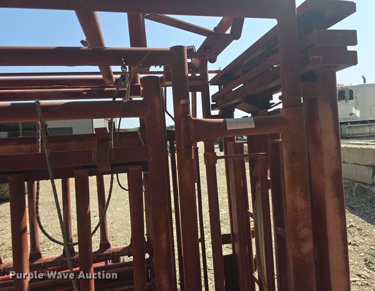 image for item EK2137 Stampede Steel livestock chute