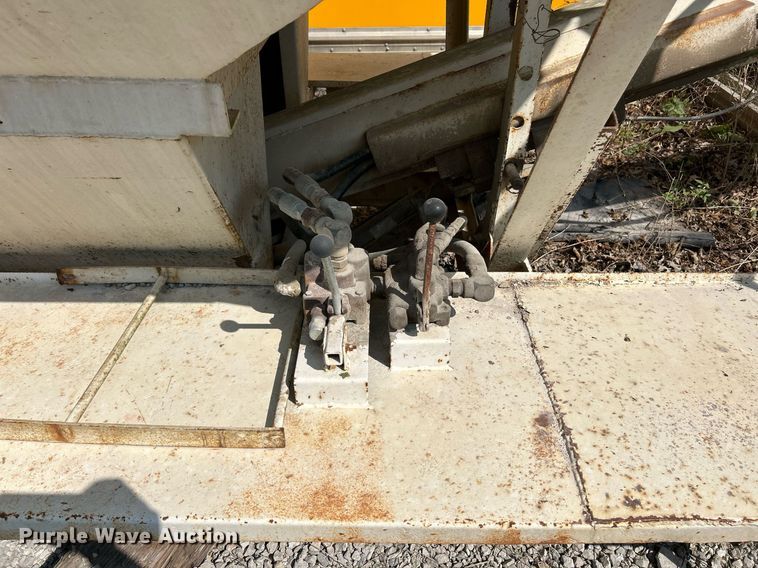 image for item EK3292 Fertilizer tender bed 