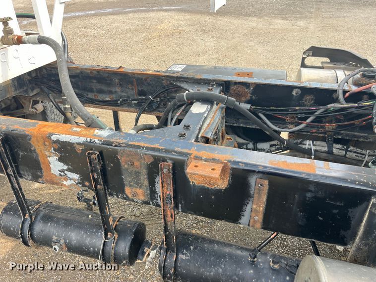 image for item EK8989 1995 Kenworth fertilizer delivery truck