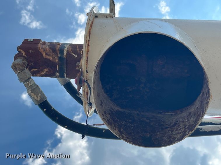 image for item EK8989 1995 Kenworth fertilizer delivery truck