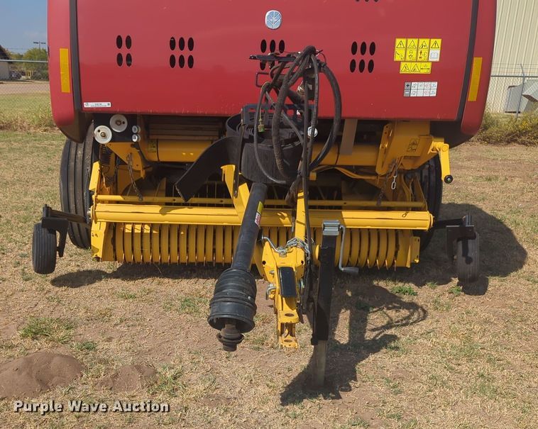 image for item EQ2188 2022 New Holland RB560 round baler