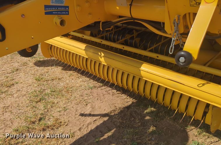 image for item EQ2188 2022 New Holland RB560 round baler