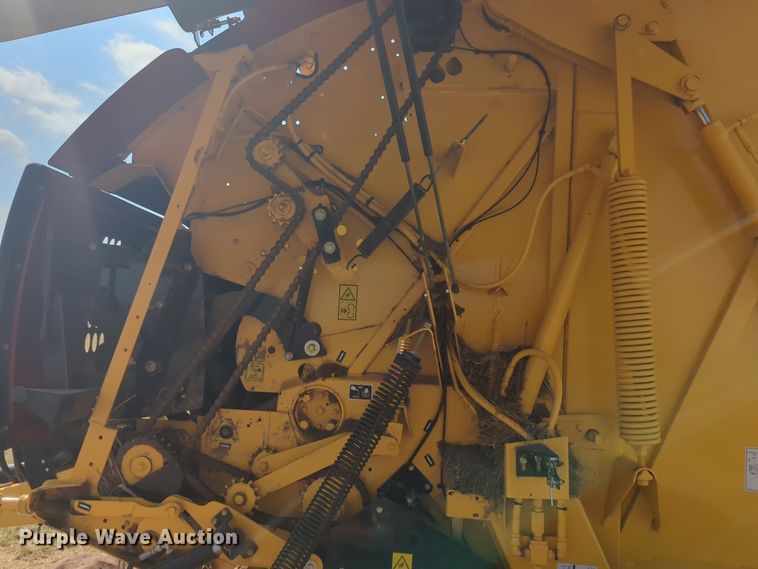 image for item EQ2188 2022 New Holland RB560 round baler