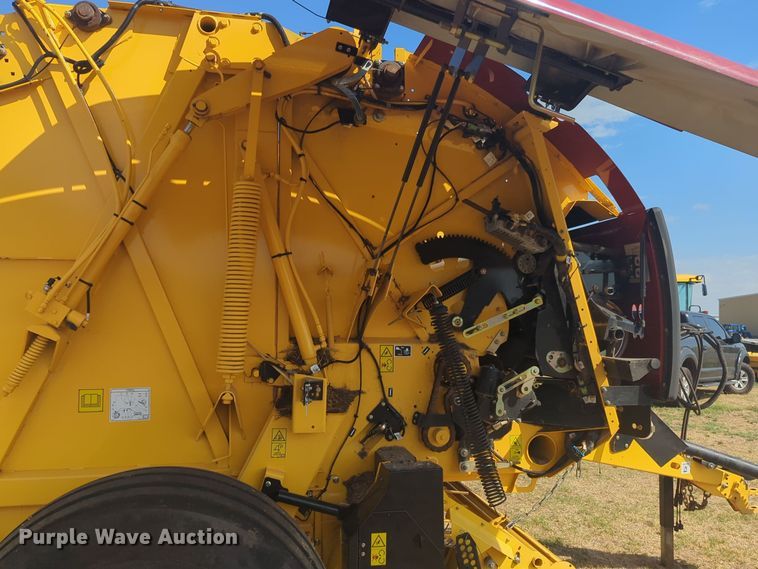 image for item EQ2188 2022 New Holland RB560 round baler