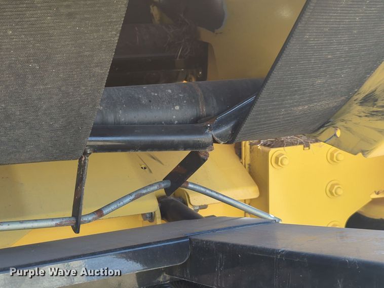 image for item EQ2188 2022 New Holland RB560 round baler