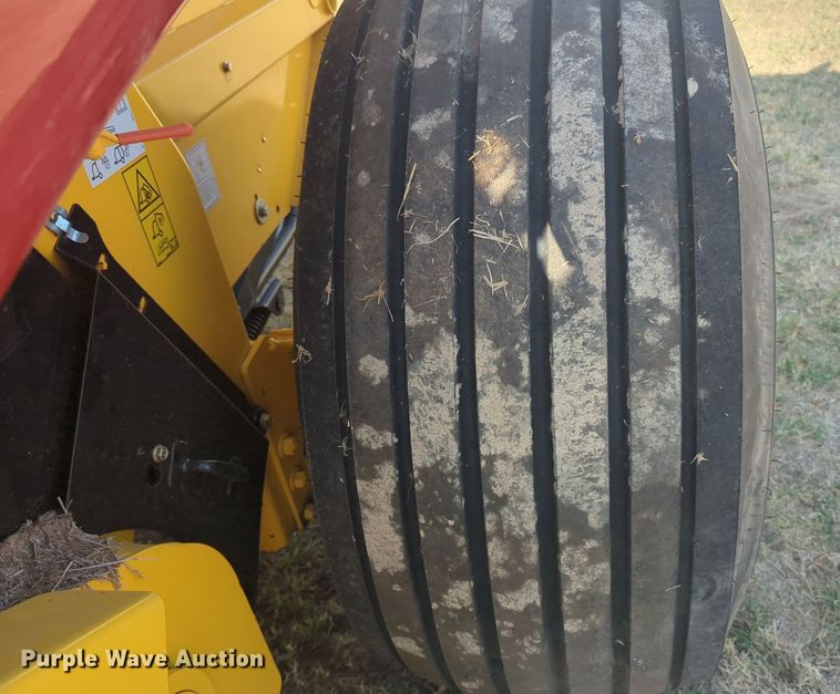 image for item EQ2188 2022 New Holland RB560 round baler