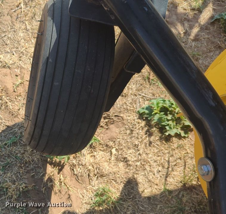 image for item EQ2188 2022 New Holland RB560 round baler