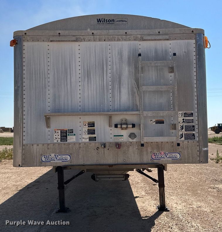 image for item IB9479 2008 Wilson DWH-500 grain trailer