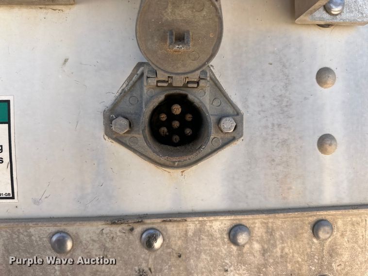 image for item IB9479 2008 Wilson DWH-500 grain trailer