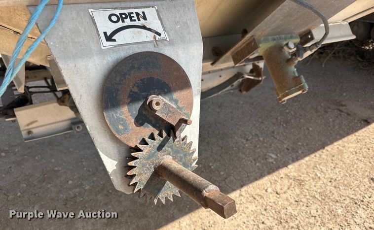 image for item IB9479 2008 Wilson DWH-500 grain trailer