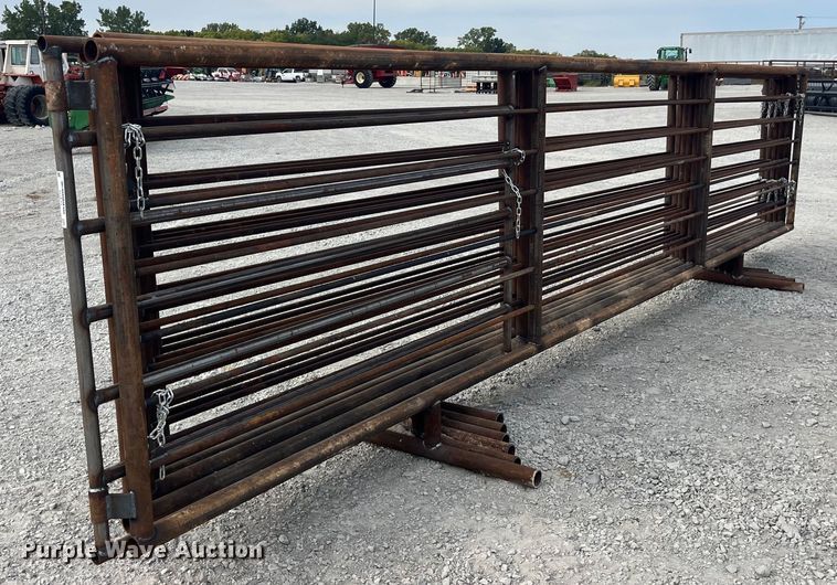 image for item LC9173 (6) 24' L livestock panels