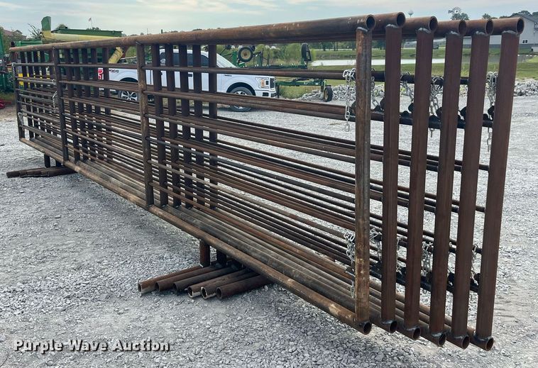 image for item LC9173 (6) 24' L livestock panels