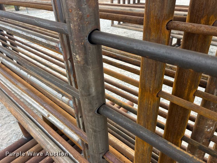 image for item LC9174 (6) 24' L livestock panels