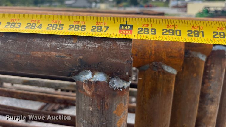 image for item LC9174 (6) 24' L livestock panels