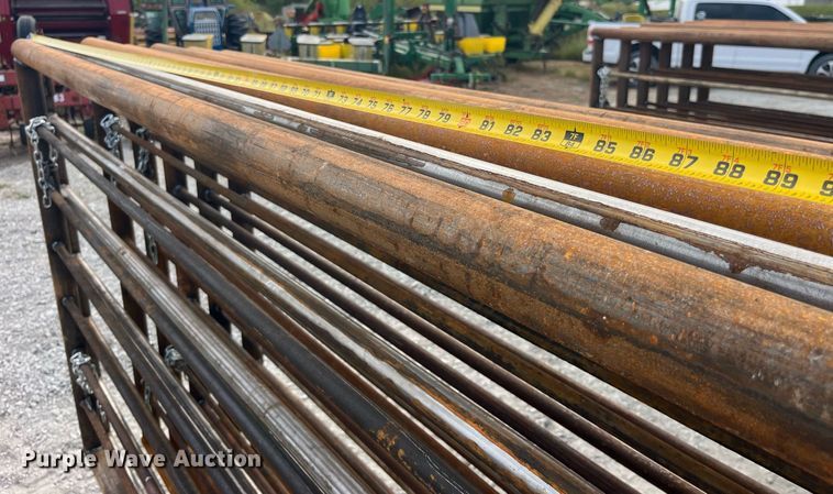 image for item LC9174 (6) 24' L livestock panels