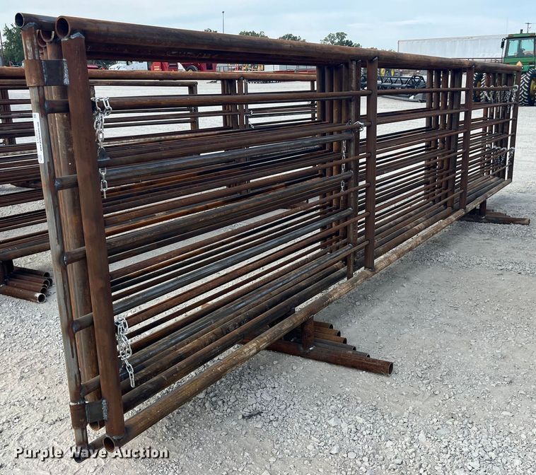 image for item LC9175 (6) 24' L livestock panels 