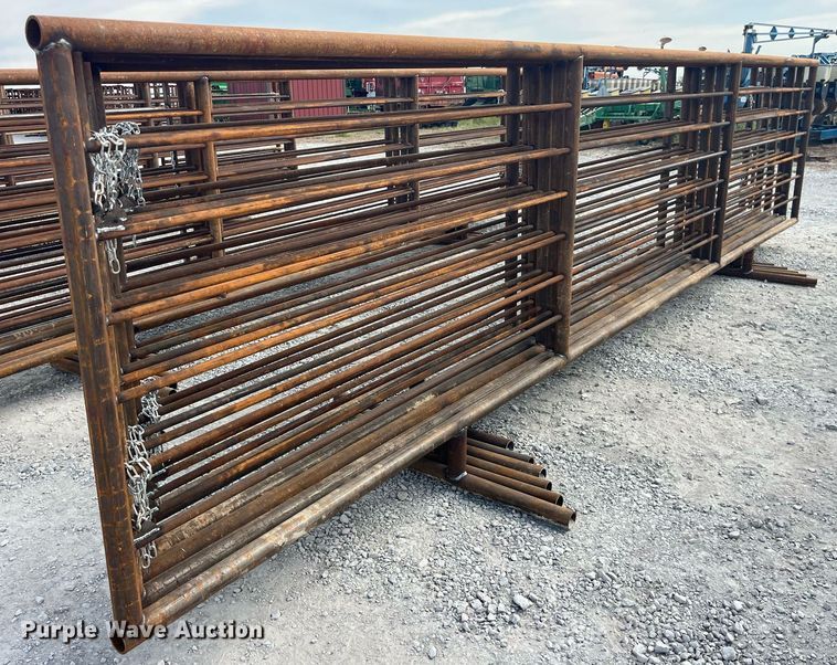 image for item LC9175 (6) 24' L livestock panels 