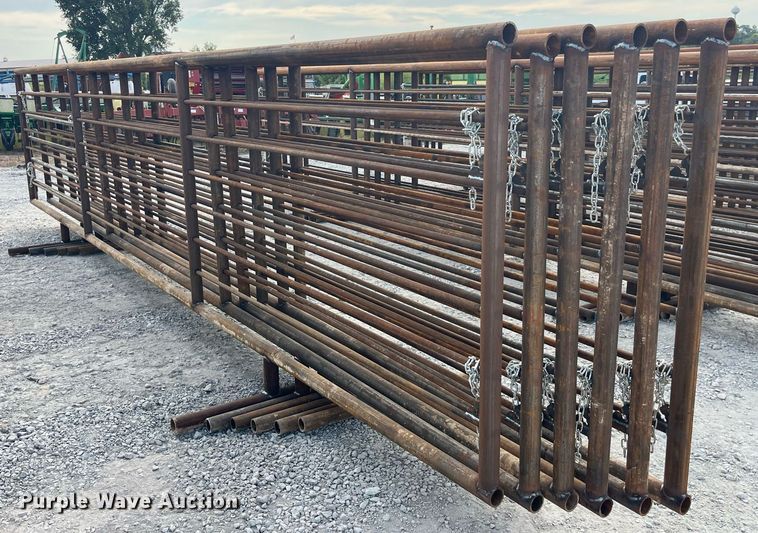 image for item LC9175 (6) 24' L livestock panels 