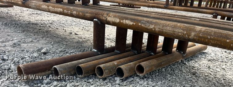 image for item LC9175 (6) 24' L livestock panels 