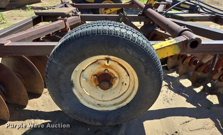 image for item LG9022 Tandem disk