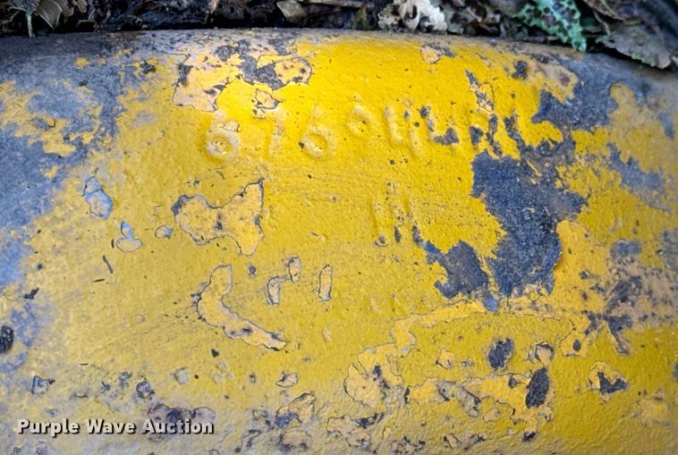 image for item MV9079 International 500 dozer