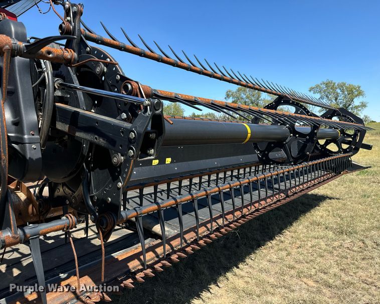 image for item MV9080 2014 MacDon  FD75-S flex draper head