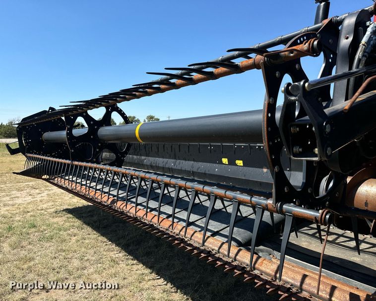 image for item MV9080 2014 MacDon  FD75-S flex draper head