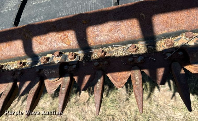 image for item MV9080 2014 MacDon  FD75-S flex draper head