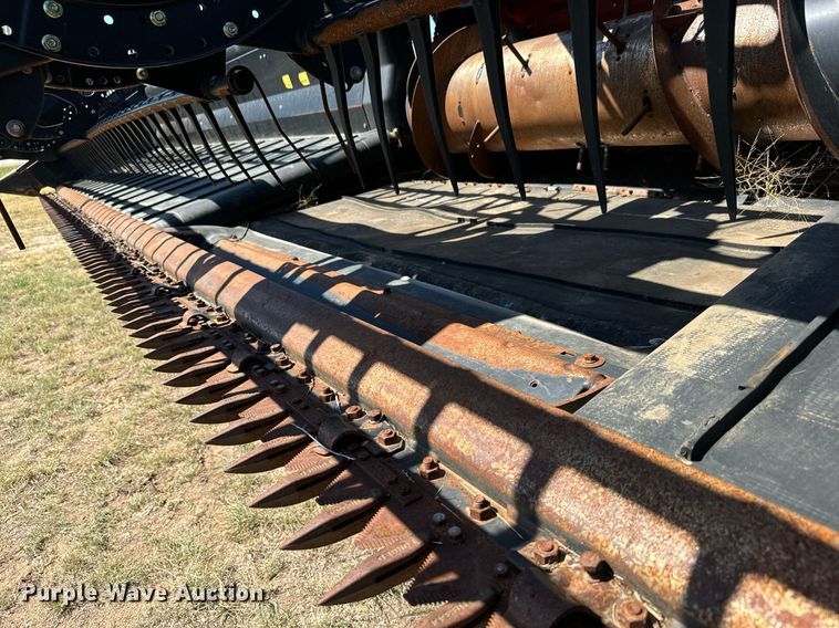 image for item MV9080 2014 MacDon  FD75-S flex draper head