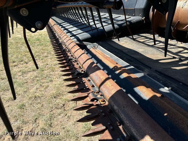 image for item MV9080 2014 MacDon  FD75-S flex draper head