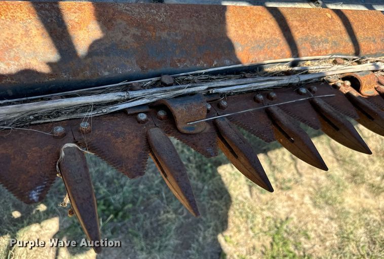 image for item MV9080 2014 MacDon  FD75-S flex draper head