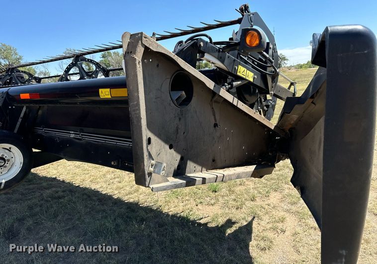 image for item MV9080 2014 MacDon  FD75-S flex draper head