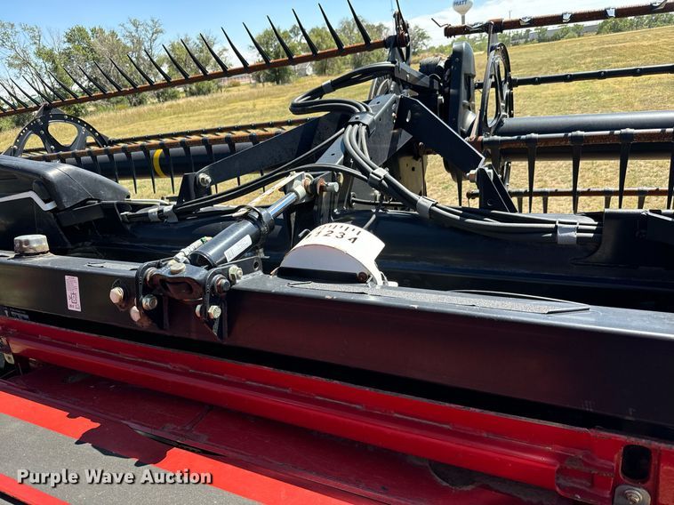 image for item MV9080 2014 MacDon  FD75-S flex draper head