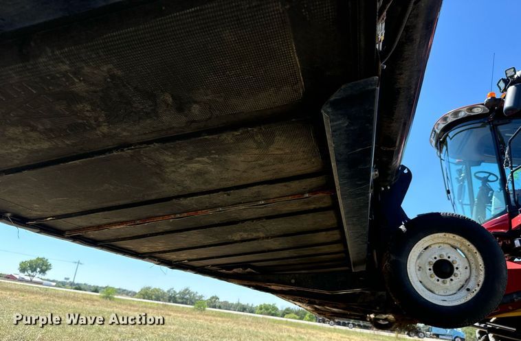 image for item MV9080 2014 MacDon  FD75-S flex draper head