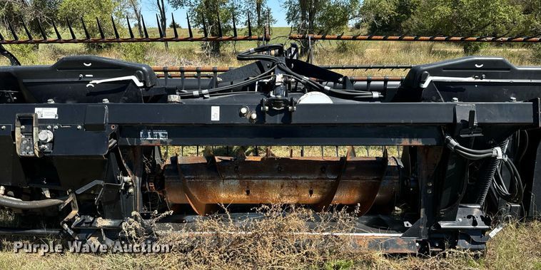 image for item MV9080 2014 MacDon  FD75-S flex draper head