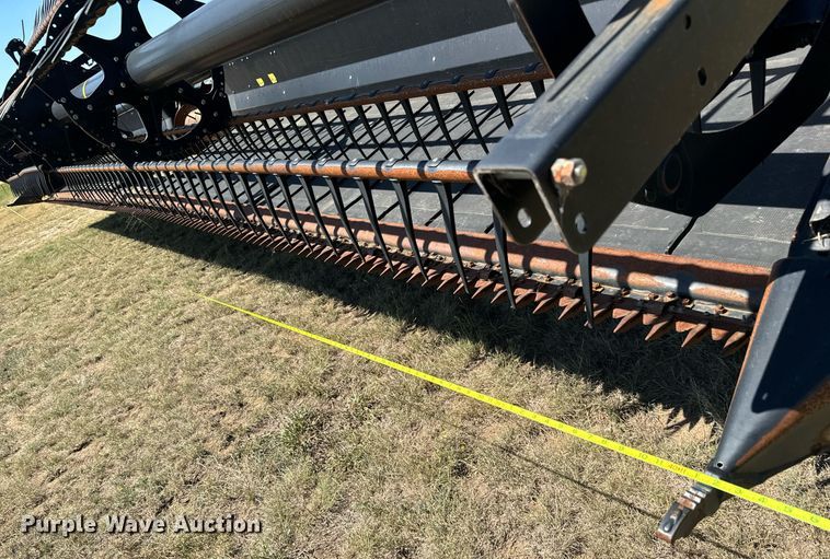 image for item MV9080 2014 MacDon  FD75-S flex draper head