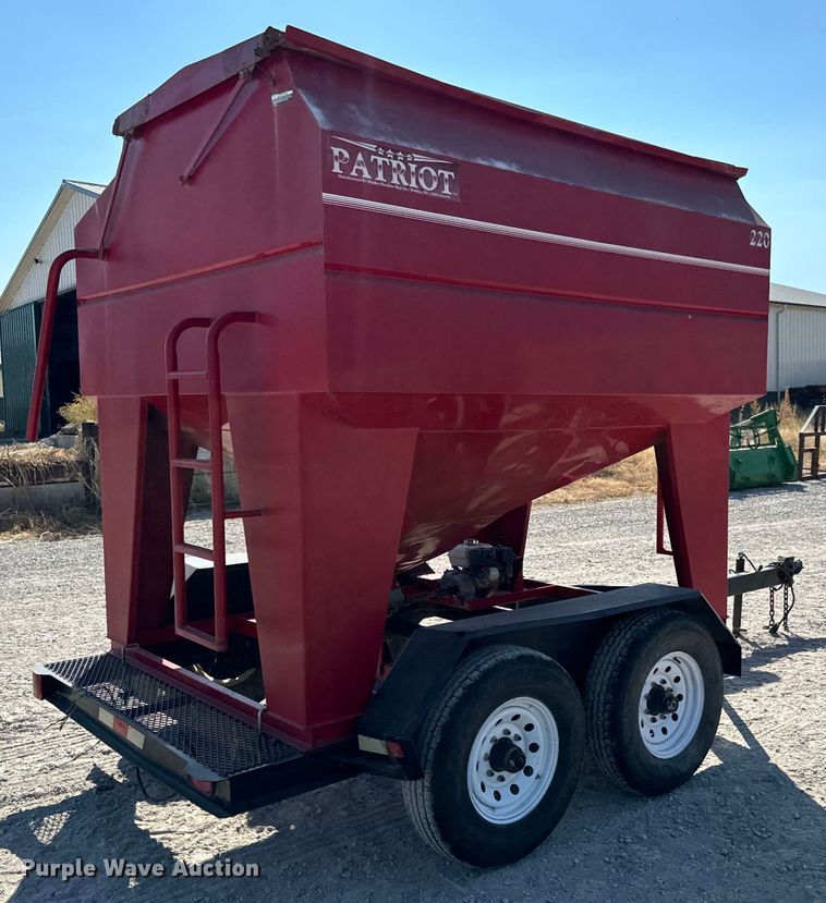 image for item MV9089 Patriot 220 seed tender