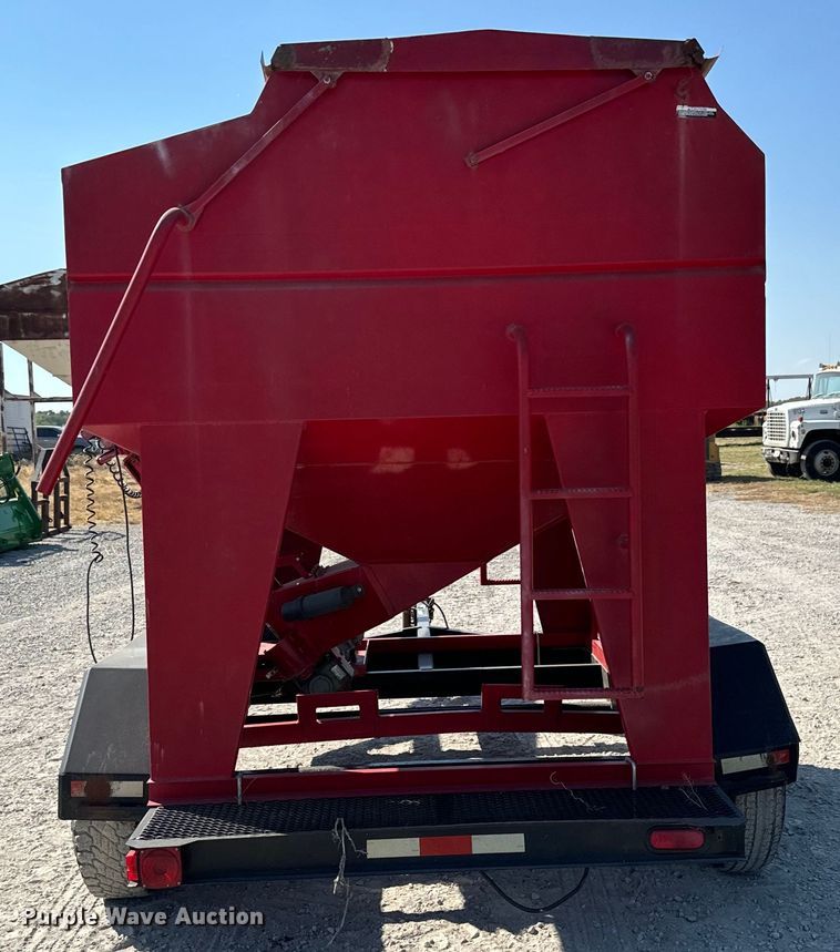 image for item MV9089 Patriot 220 seed tender