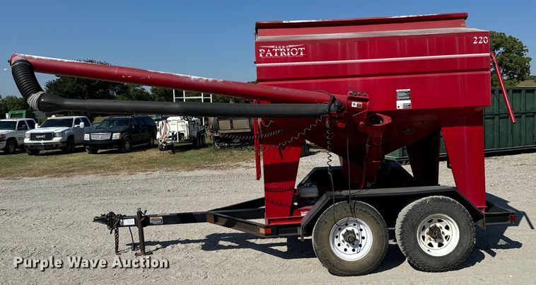 image for item MV9089 Patriot 220 seed tender