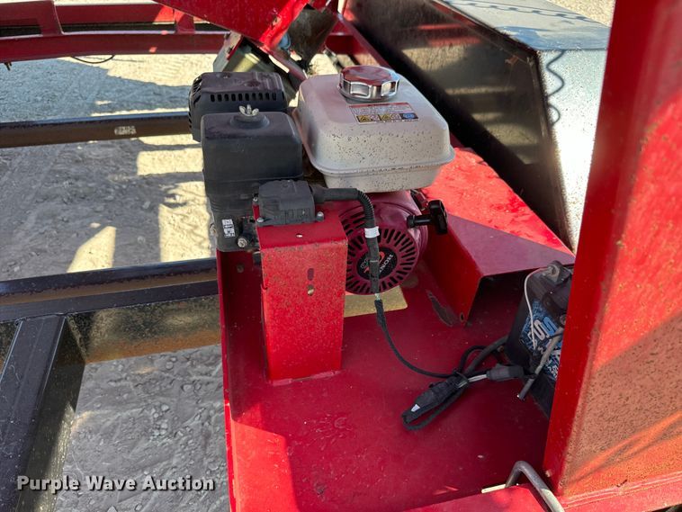 image for item MV9089 Patriot 220 seed tender