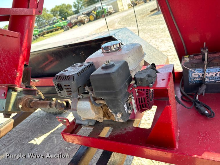 image for item MV9089 Patriot 220 seed tender