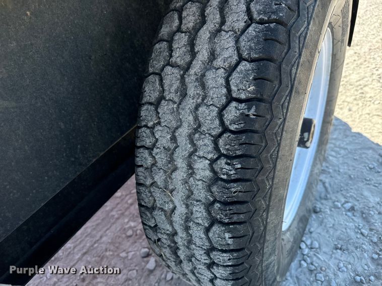 image for item MV9089 Patriot 220 seed tender