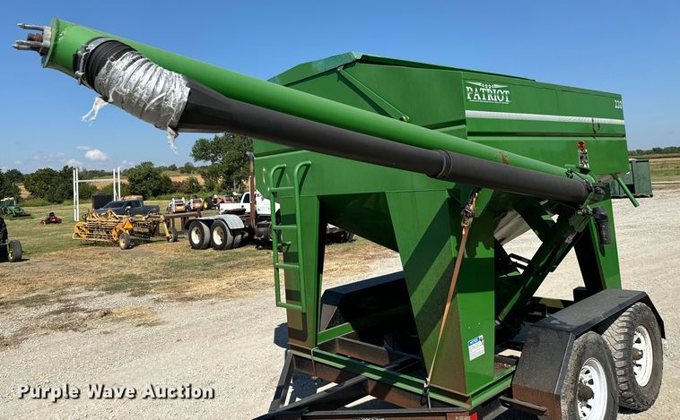 image for item MV9090 Patriot 220 seed tender