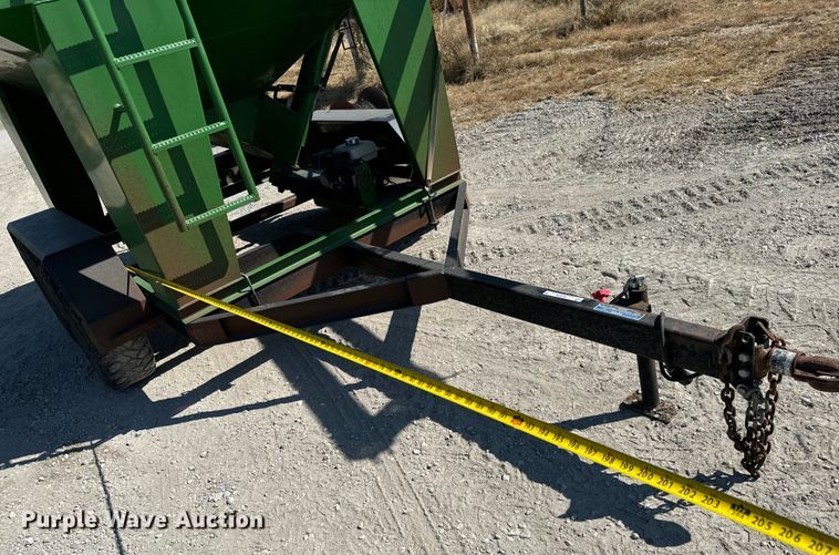 image for item MV9090 Patriot 220 seed tender