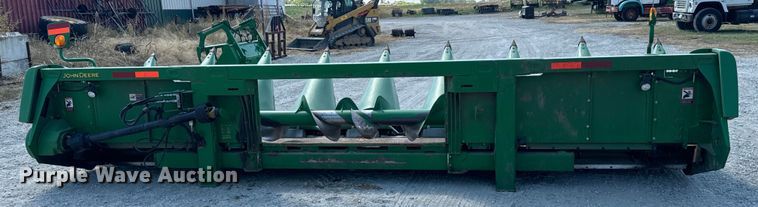 image for item MV9091 2012 John Deere  608C corn head